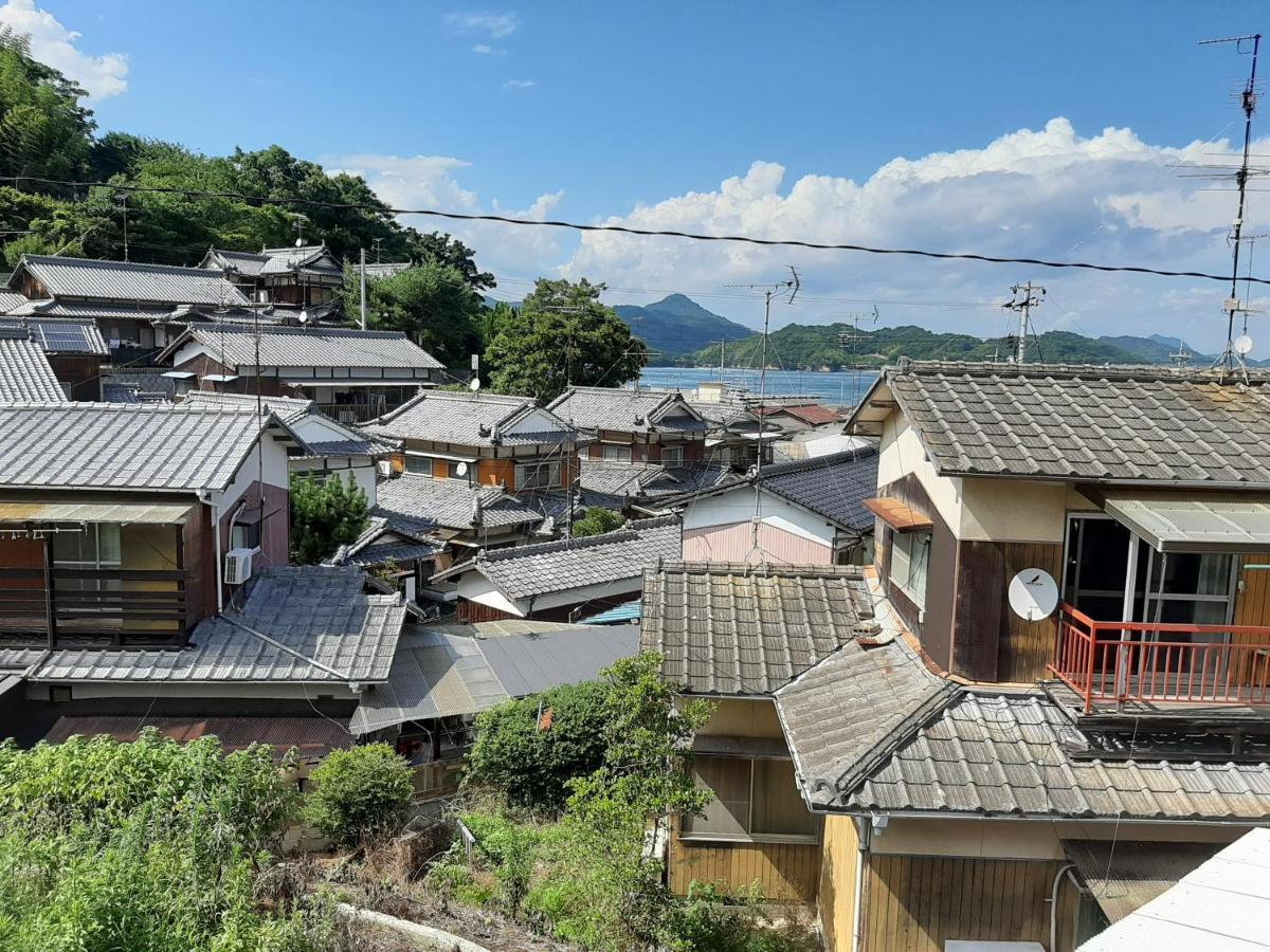 Guesthouse Kume Imabari Railway Station 外观 照片